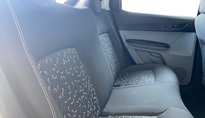 2022 Tata Tiago XT (O) PETROL, Petrol, Manual, 23,442 km, Right Side Rear Door Cabin