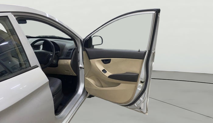 2015 Hyundai Eon ERA +, Petrol, Manual, 48,128 km, RHS Front Door