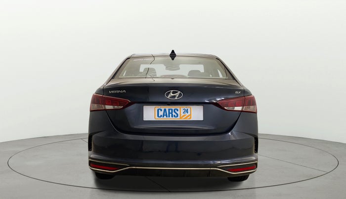 2021 Hyundai Verna SX (O) 1.5 CRDI, Diesel, Manual, 26,742 km, Back/Rear