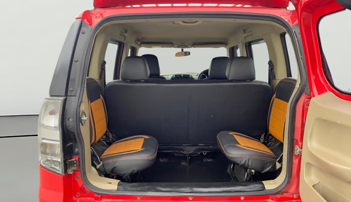 2019 Mahindra TUV300 T10, Diesel, Manual, 90,633 km, Boot Open Zoomed View