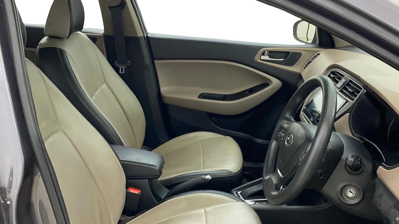 2018 Hyundai Elite i20 ASTA 1.2  CVT, Petrol, Automatic, 27,448 km, Right Side Front Door Cabin