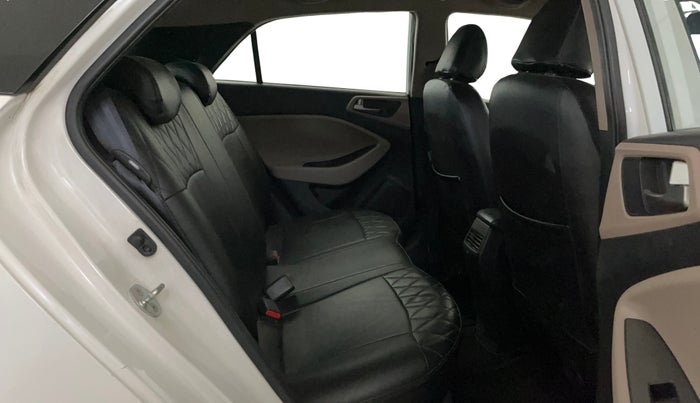 2016 Hyundai Elite i20 ASTA 1.2, Petrol, Manual, 15,786 km, Right Side Rear Door Cabin