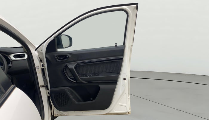 2021 Renault Kiger RXL AMT, Petrol, Automatic, 36,785 km, RHS Front Door