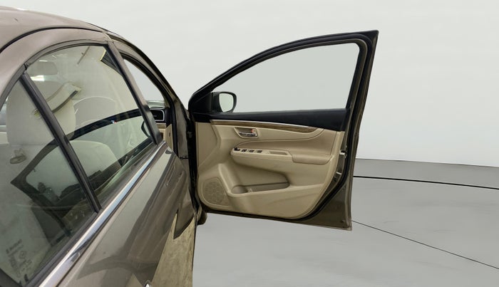 2020 Maruti Ciaz ALPHA 1.5 SHVS PETROL, Petrol, Manual, 40,659 km, RHS Front Door