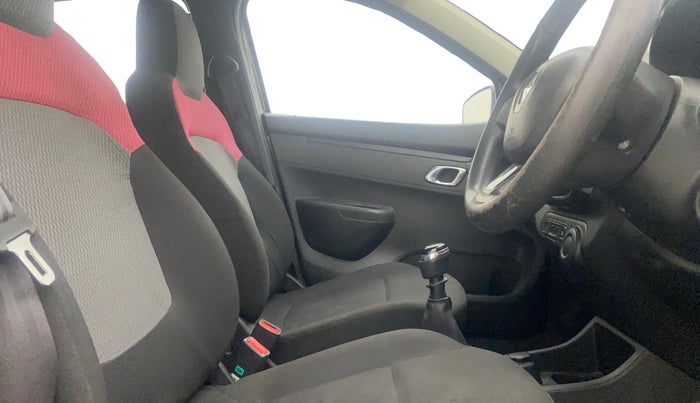 2019 Renault Kwid RXT 0.8 (O), Petrol, Manual, 72,066 km, Right Side Front Door Cabin