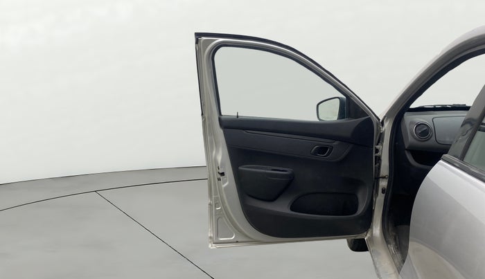 2017 Renault Kwid RXT 0.8, Petrol, Manual, 65,470 km, LHS Front Door