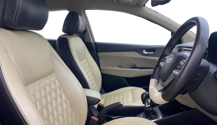 2019 Hyundai Verna 1.6 VTVT SX, Petrol, Manual, 78,537 km, Right Side Front Door Cabin