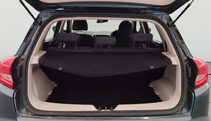 2019 Mahindra XUV300 W6 1.2 PETROL, Petrol, Manual, 91,916 km, Boot Open Zoomed View