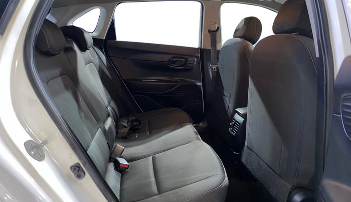 2020 Hyundai NEW I20 ASTA (O) 1.2 MT, Petrol, Manual, 53,976 km, Right Side Rear Door Cabin