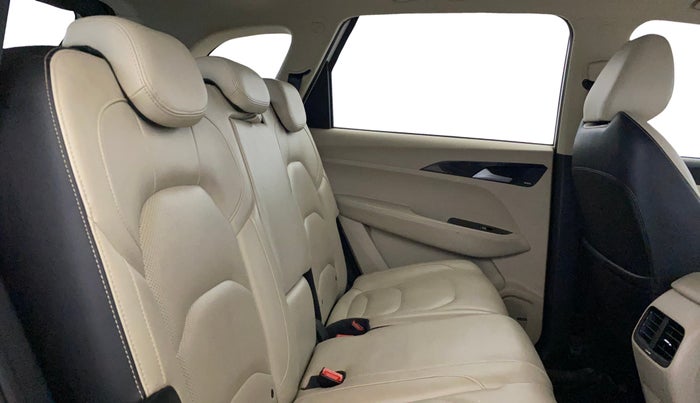 2021 MG HECTOR SHARP HYBRID 1.5 PETROL, Petrol, Manual, 18,789 km, Right Side Rear Door Cabin