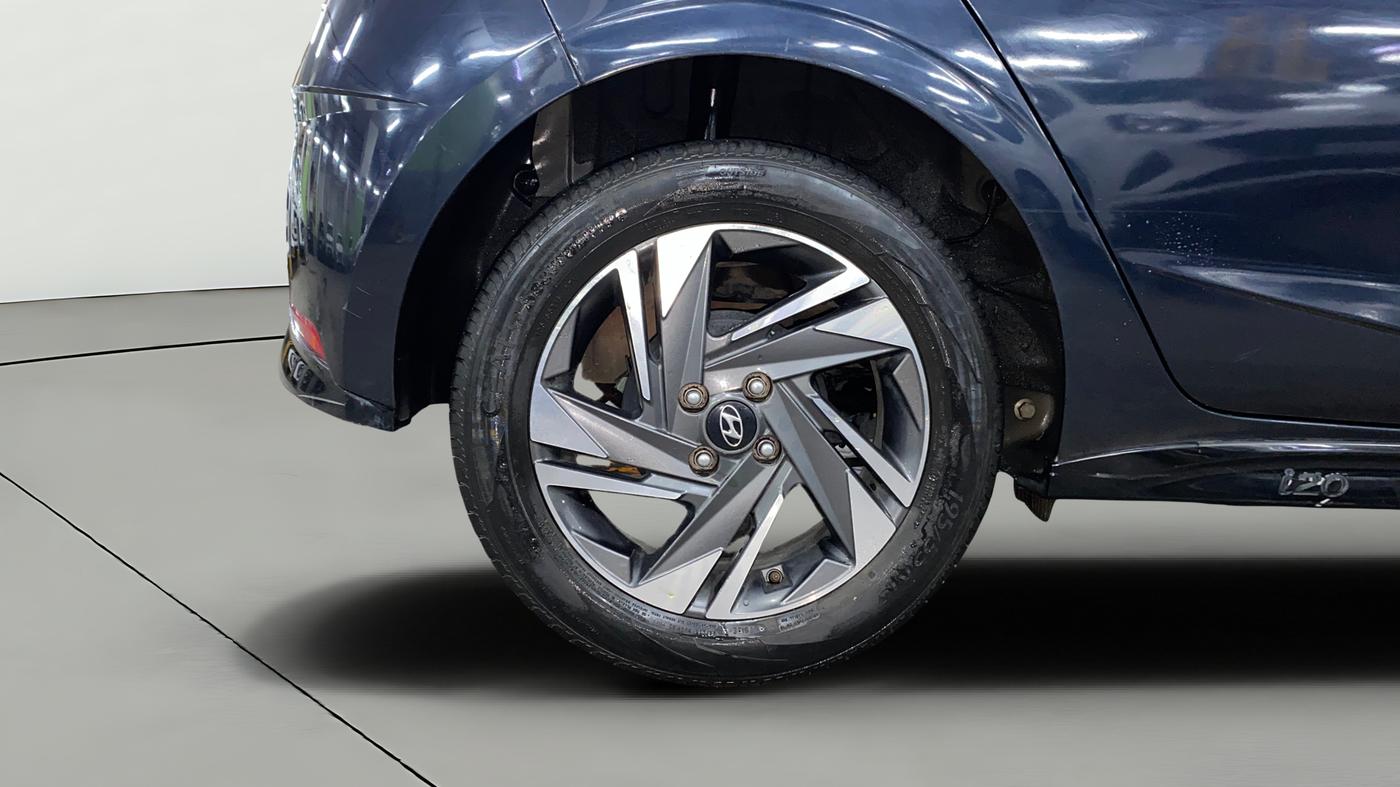 2021 Hyundai NEW I20 ASTA (O) 1.2 MT, Petrol, Manual, 21,448 km, Right Rear Wheel