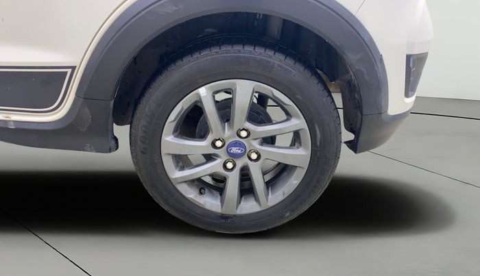 2020 Ford FREESTYLE TITANIUM 1.2 PETROL, Petrol, Manual, 44,725 km, Left Rear Wheel