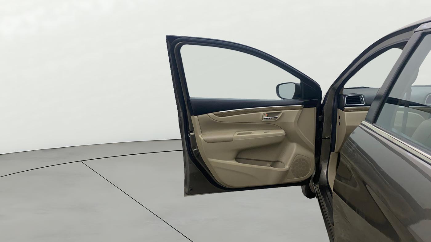 2020 Maruti Ciaz ALPHA  AT 1.5 SHVS PETROL, Petrol, Automatic, 85,198 km, LHS Front Door