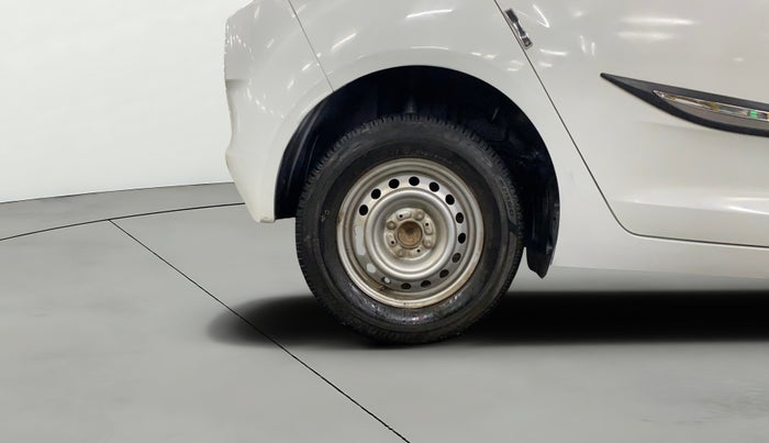 2021 Tata ALTROZ XE PLUS PETROL, Petrol, Manual, 24,791 km, Right Rear Wheel