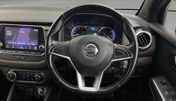2019 Nissan Kicks XV PREMIUM O DUAL TONE DIESEL, Diesel, Manual, 1,04,656 km, Steering Wheel Close Up