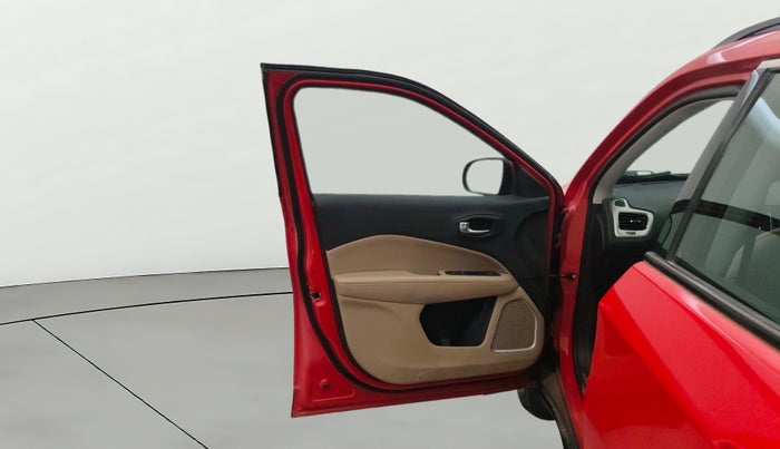 2018 Jeep Compass LONGITUDE (O) 2.0 DIESEL, Diesel, Manual, 1,00,310 km, LHS Front Door