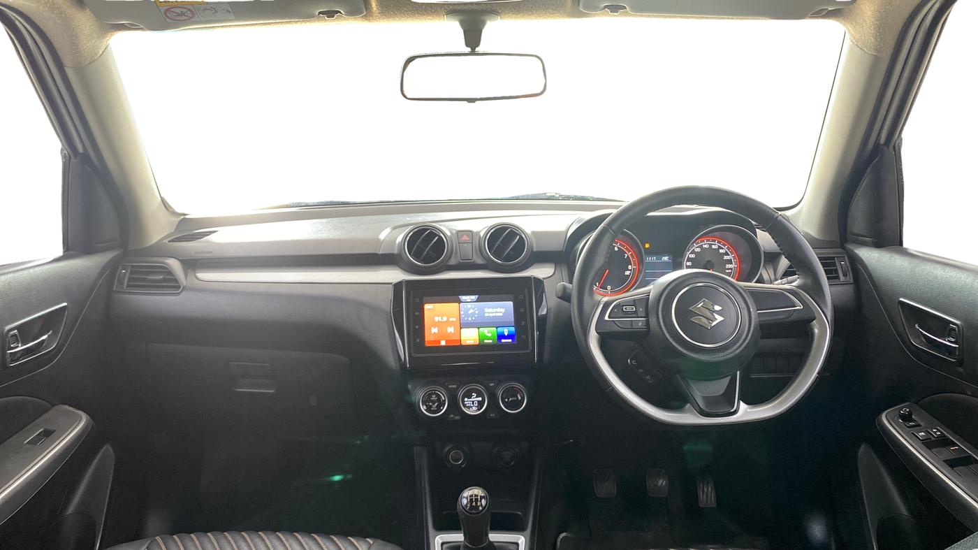 2020 Maruti Swift ZXI PLUS, Petrol, Manual, 21,069 km, Dashboard