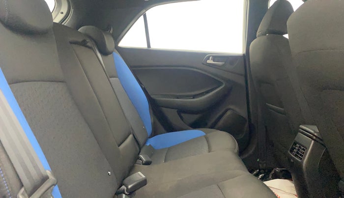 2018 Hyundai i20 Active 1.2 SX, Petrol, Manual, 18,544 km, Right Side Rear Door Cabin