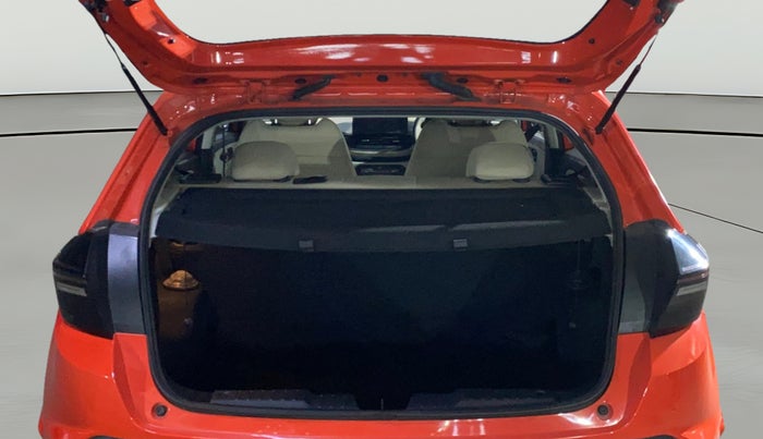 2025 Tata ALTROZ Accomplished Plus S Petrol 6DCT, Petrol, Automatic, 831 km, Boot Open Zoomed View