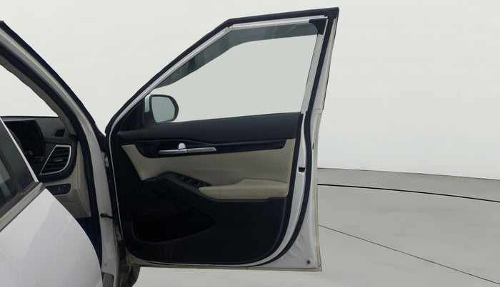 2020 KIA SELTOS HTX IVT 1.5 PETROL, Petrol, Automatic, 1,05,627 km, RHS Front Door