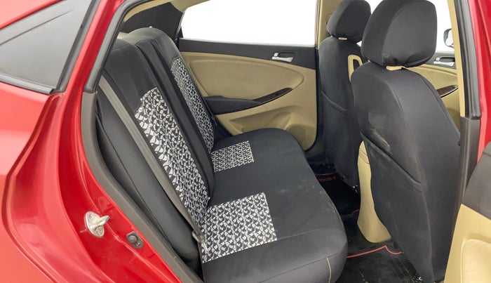 2015 Hyundai Verna FLUIDIC 4S 1.6 VTVT S(O), CNG, Manual, 1,04,380 km, Right Side Rear Door Cabin