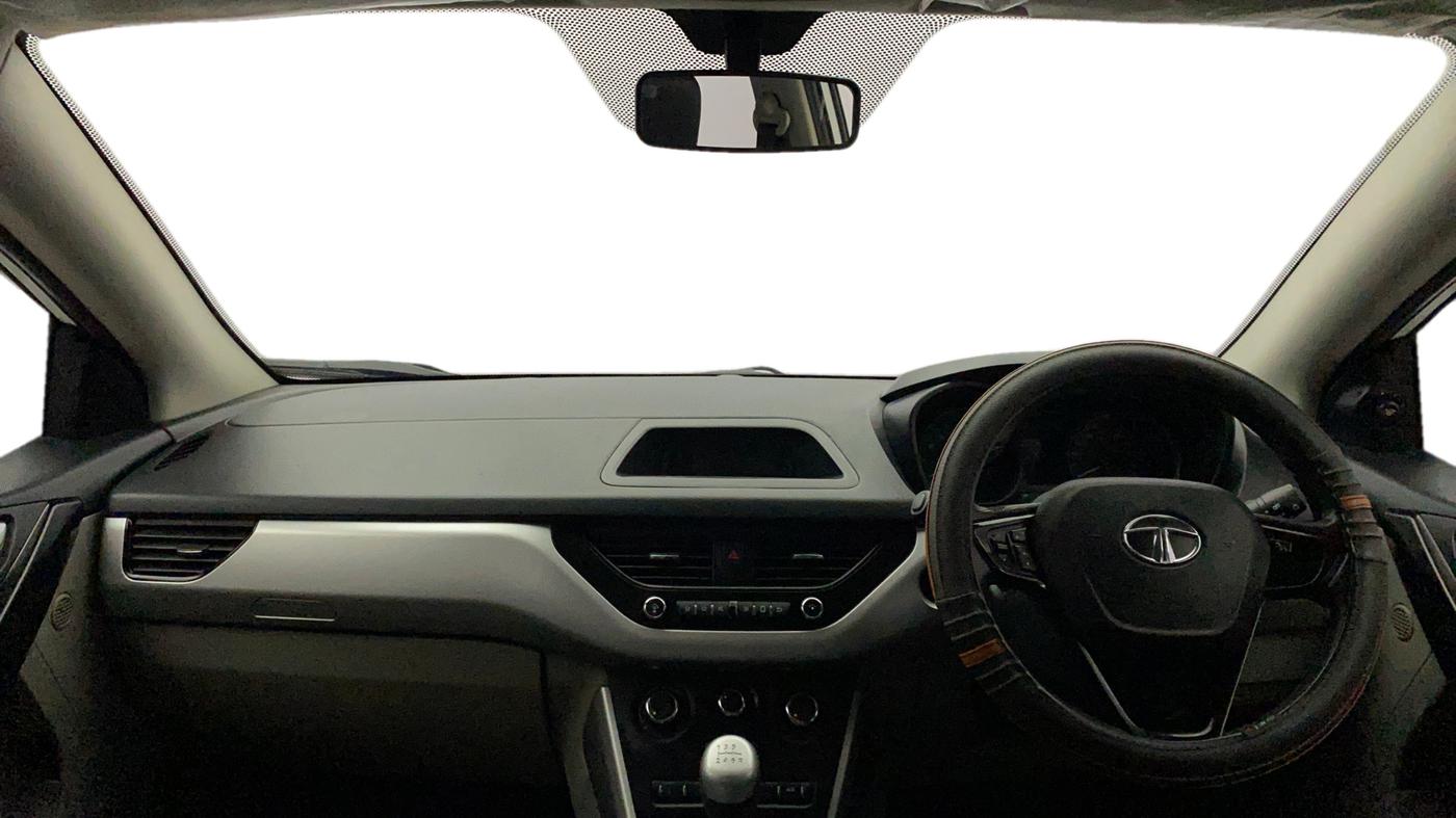 2018 Tata NEXON XM PETROL, Petrol, Manual, 62,090 km, Dashboard