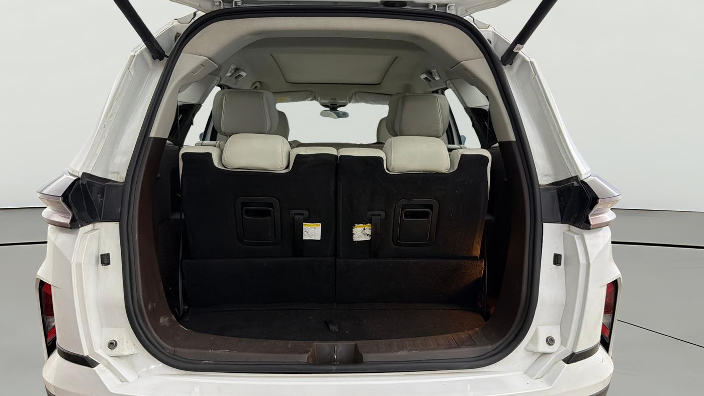 2024 Tata Safari Accomplished Plus, Diesel, Manual, 35,452 km, Boot Open Zoomed View
