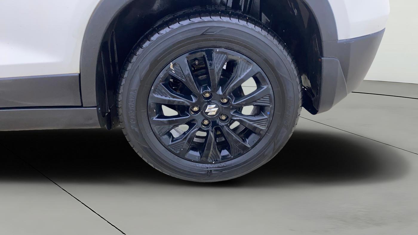 2021 Maruti Vitara Brezza ZXI, CNG, Manual, 60,120 km, Left Rear Wheel