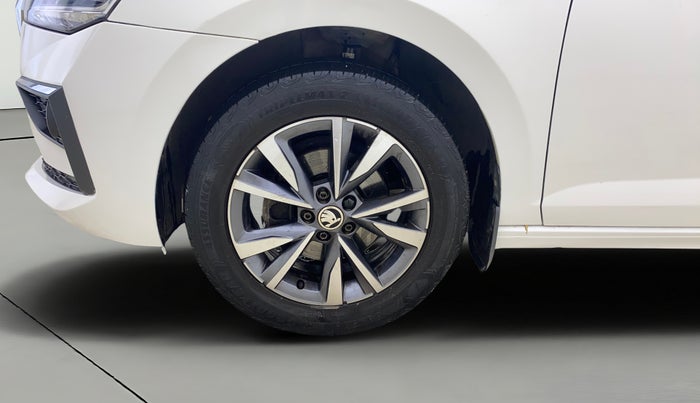 2022 Skoda SLAVIA STYLE 1.0L TSI MT, Petrol, Manual, 68,593 km, Left Front Wheel