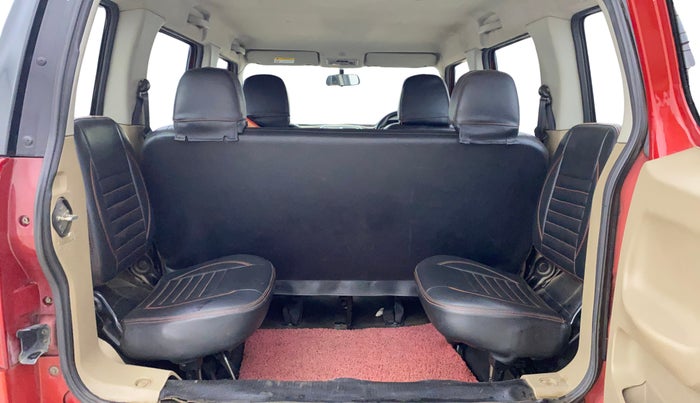 2017 Mahindra TUV300 T8 AMT, Diesel, Automatic, 1,35,545 km, Third Seat Row ( optional )