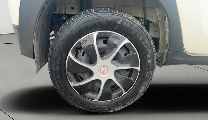 2018 Mahindra KUV 100 NXT K4+ P 6 STR, Petrol, Manual, 53,274 km, Right Rear Wheel