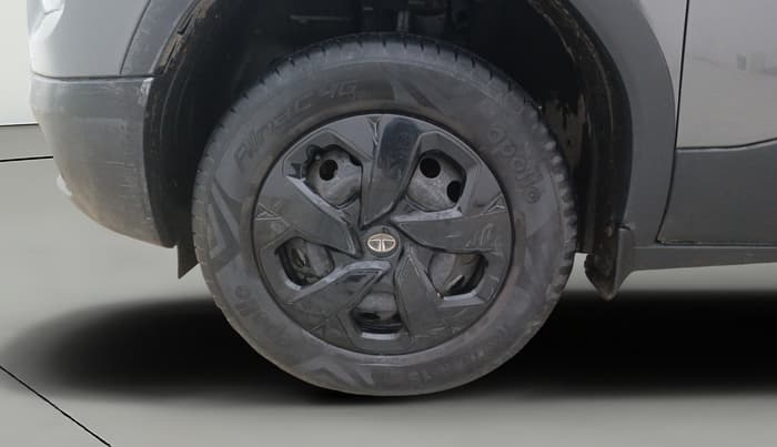2022 Tata PUNCH ADVENTURE MT, Petrol, Manual, 31,646 km, Left Front Wheel