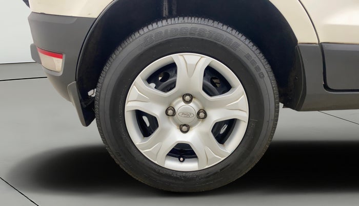 2016 Ford Ecosport TREND+ 1.5L DIESEL, Diesel, Manual, 1,20,599 km, Right Rear Wheel