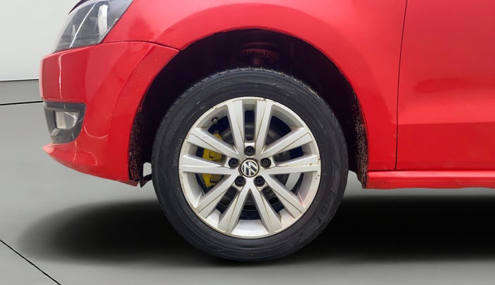 2013 Volkswagen Polo HIGHLINE DIESEL, Diesel, Manual, 1,47,745 km, Left Front Wheel