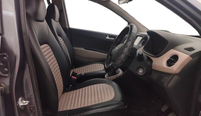 2017 Hyundai Grand i10 SPORTZ (O) 1.2 KAPPA VTVT, Petrol, Manual, 95,064 km, Right Side Front Door Cabin