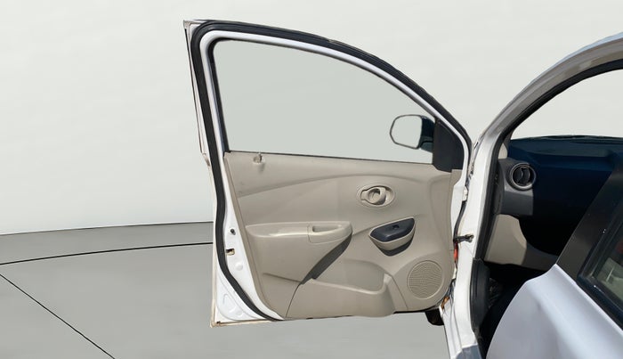 2017 Datsun Go T, Petrol, Manual, 81,608 km, LHS Front Door