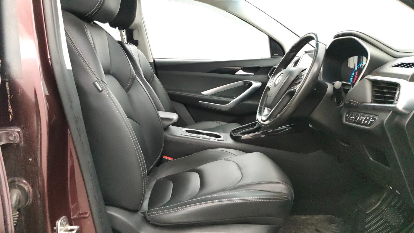 2019 MG HECTOR SHARP 1.5 DCT PETROL, Petrol, Automatic, 43,918 km, Right Side Front Door Cabin