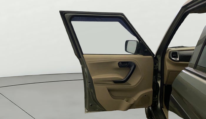 2024 Mahindra BOLERO NEO N 8, Diesel, Manual, 32,646 km, LHS Front Door