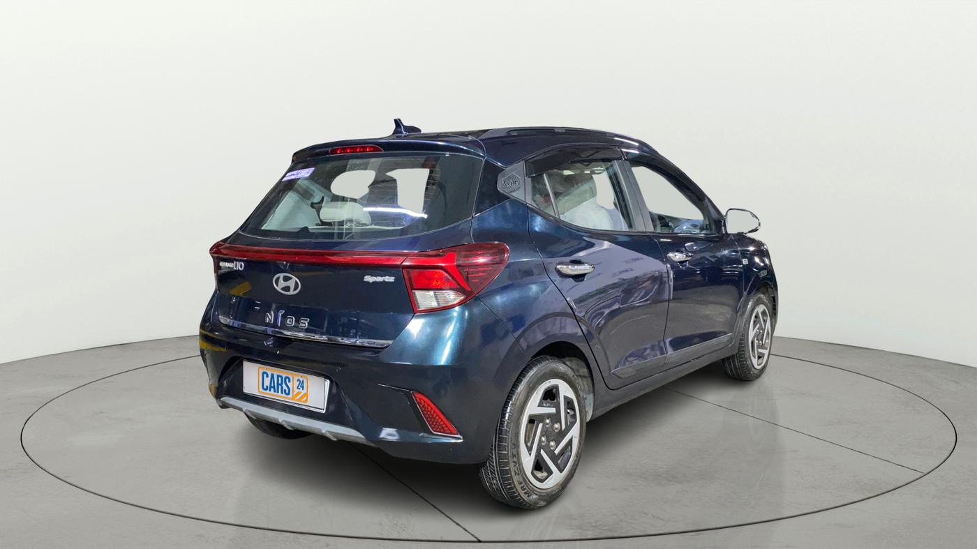 2023 Hyundai GRAND I10 NIOS SPORTZ AMT 1.2 KAPPA VTVT, Petrol, Automatic, 15,028 km, Right Back Diagonal