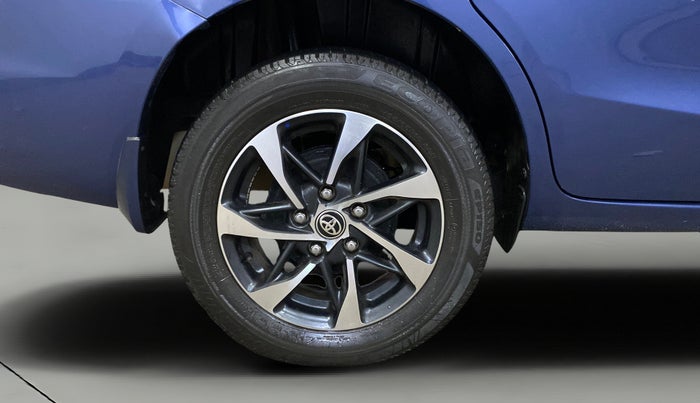 2023 Toyota RUMION V AT , Petrol, Automatic, 27,551 km, Right Rear Wheel