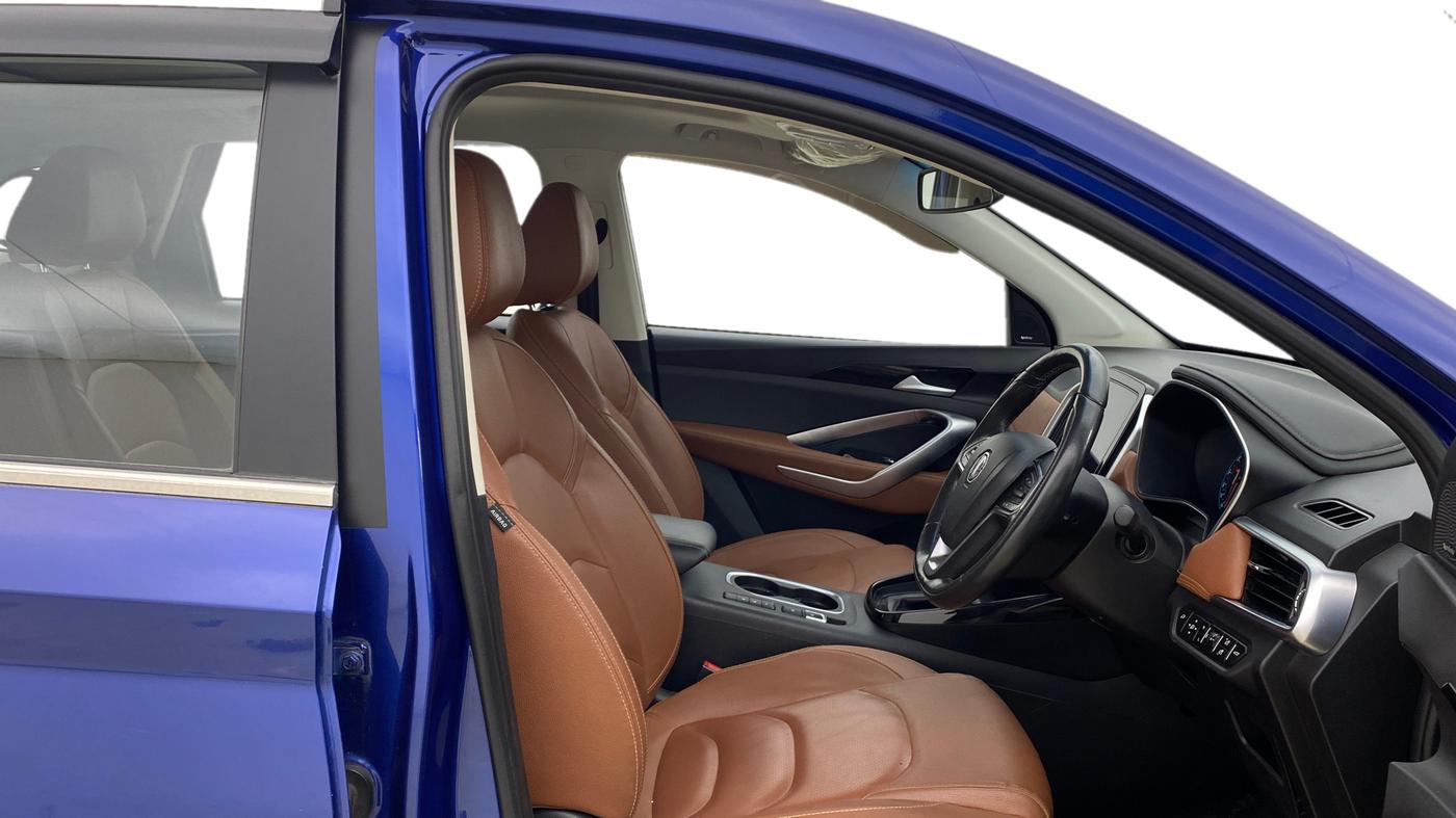 2020 MG HECTOR PLUS SHARP 1.5 PETROL TURBO DCT 6-STR, Petrol, Automatic, 72,106 km, Right Side Front Door Cabin