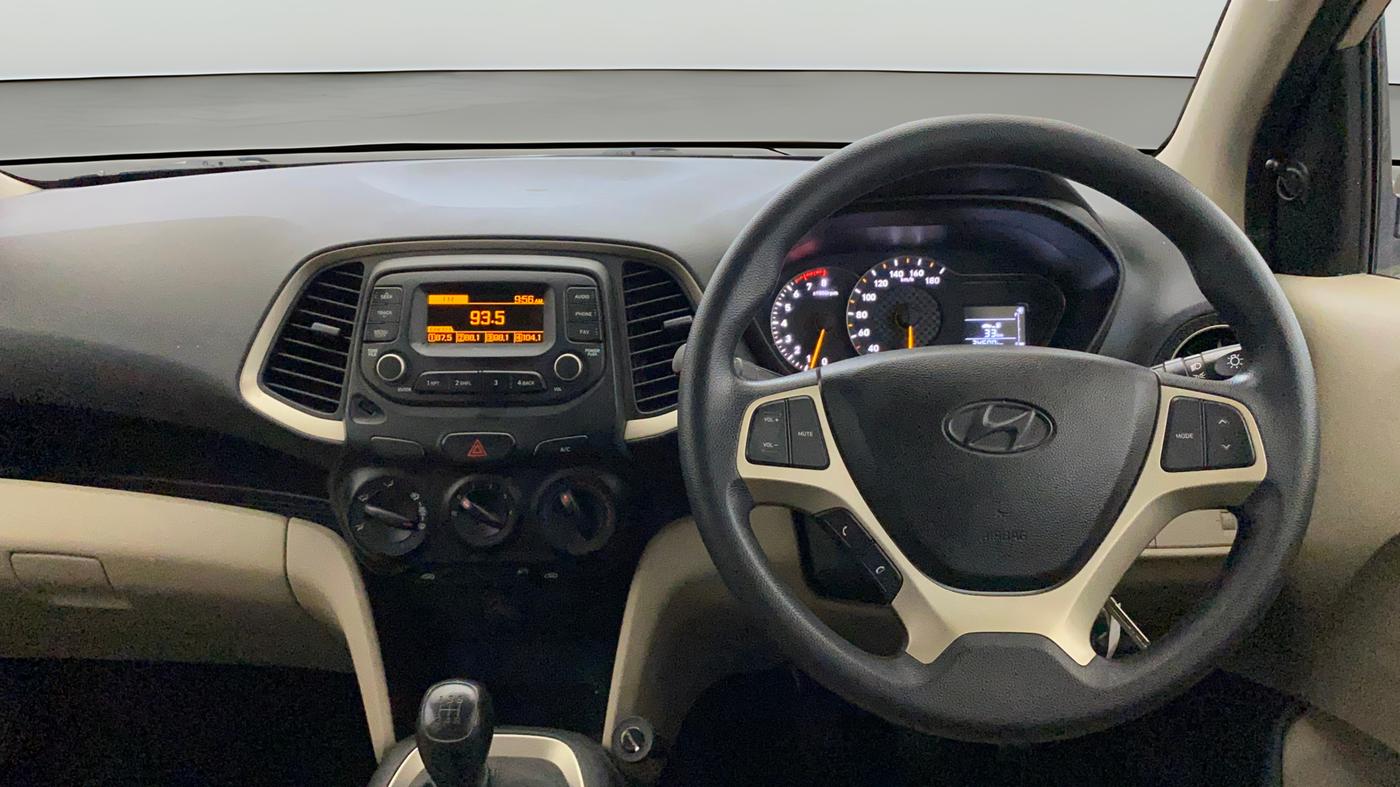 2019 Hyundai NEW SANTRO MAGNA, Petrol, Manual, 34,591 km, Steering Wheel Close Up