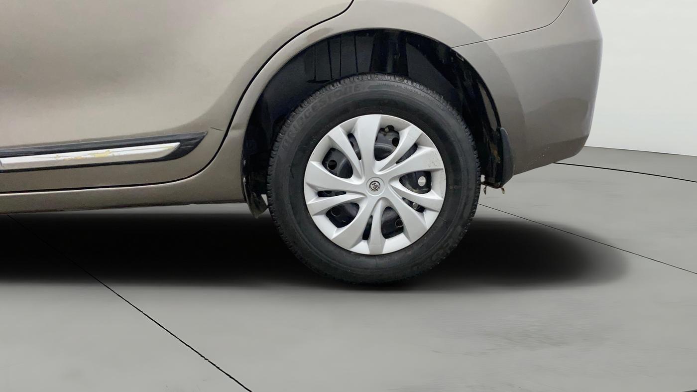2021 Maruti Dzire VXI, Petrol, Manual, 50,718 km, Left Rear Wheel