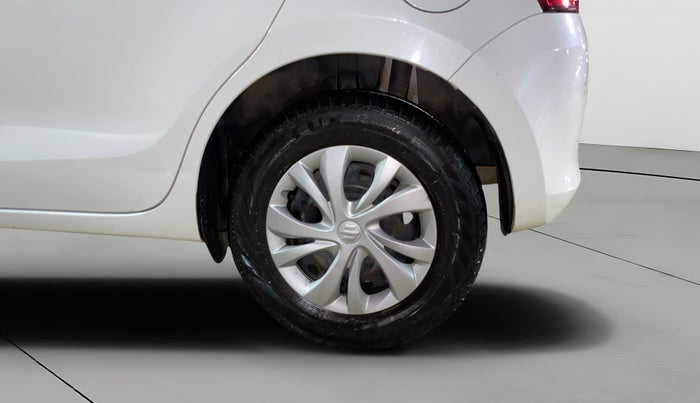 2021 Maruti Swift VXI, CNG, Manual, 32,199 km, Left Rear Wheel