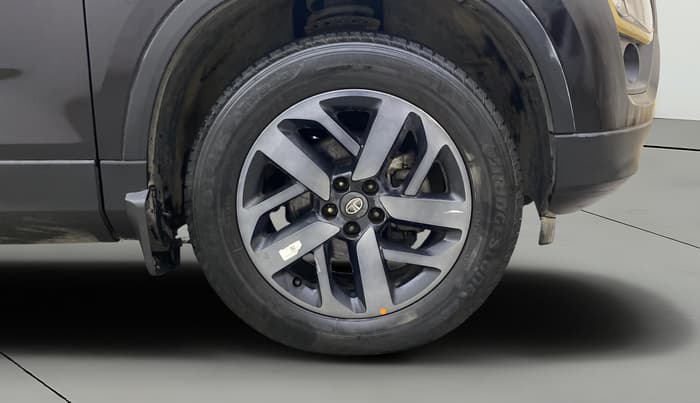 2021 Tata Safari XZA PLUS GOLD, Diesel, Automatic, 39,572 km, Right Front Wheel