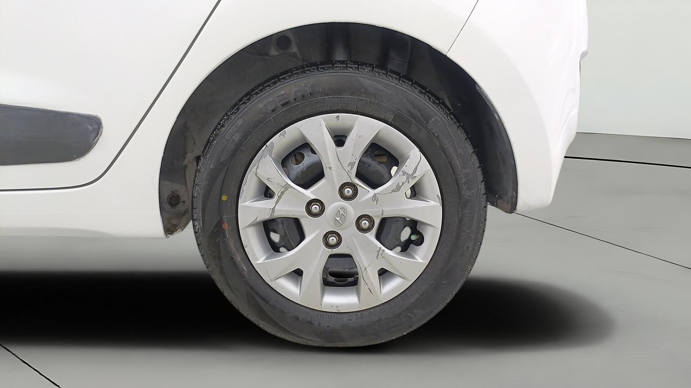2016 Hyundai Grand i10 SPORTZ 1.2 KAPPA VTVT, Petrol, Manual, 70,486 km, Left Rear Wheel