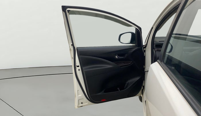 2020 Toyota Innova Crysta 2.4 GX 7 STR, Diesel, Manual, 60,111 km, LHS Front Door