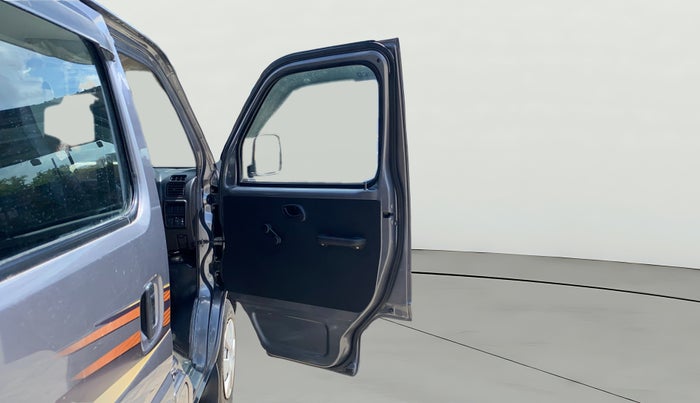 2019 Maruti Eeco 5 STR WITH A/C+HTR, CNG, Manual, 44,097 km, RHS Front Door