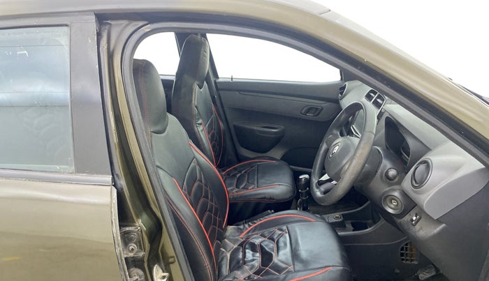 2016 Renault Kwid RXT 0.8, CNG, Manual, 92,592 km, Right Side Front Door Cabin