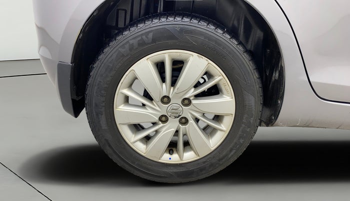 2015 Maruti Swift Dzire ZDI, Diesel, Manual, 63,320 km, Right Rear Wheel